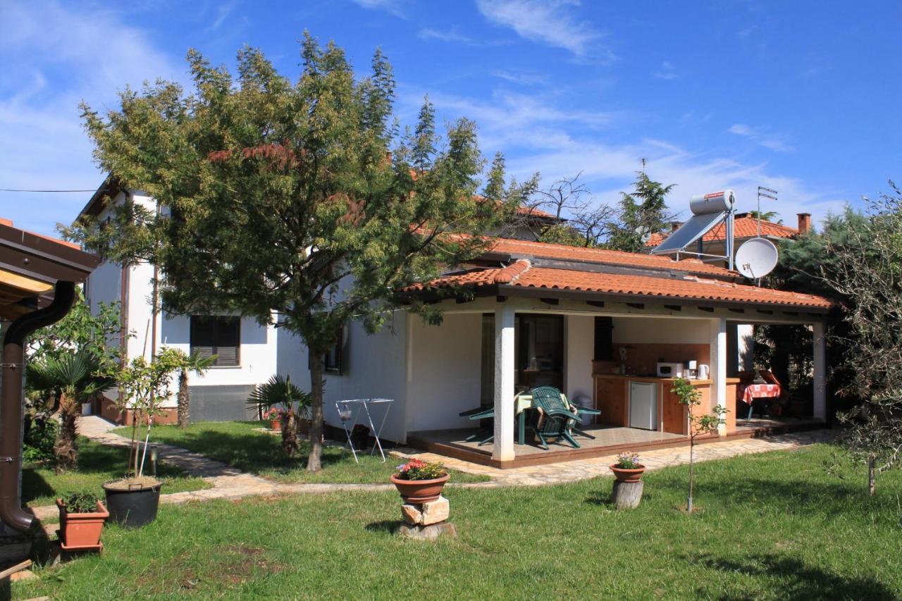 Apartments With A Parking Space Umag - 7666 Екстериор снимка