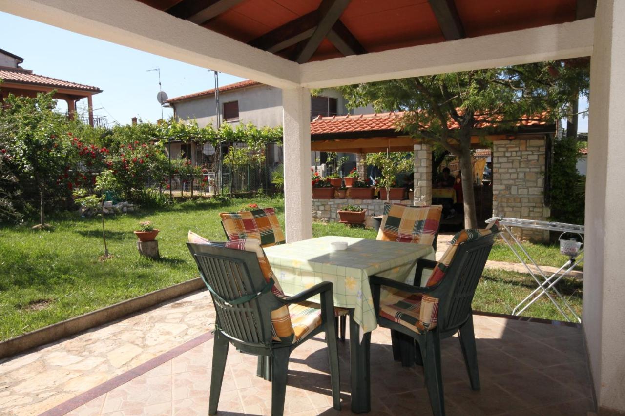 Apartments With A Parking Space Umag - 7666 Екстериор снимка