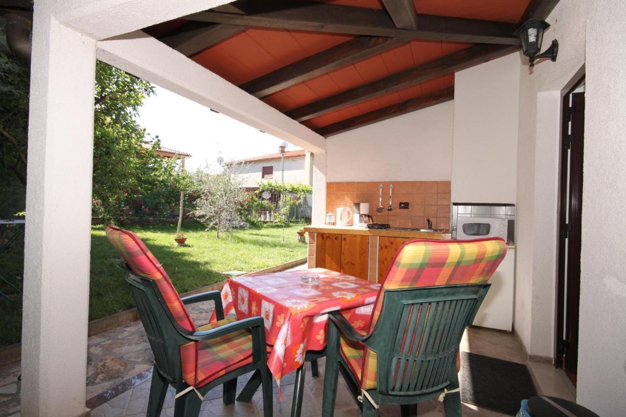 Apartments With A Parking Space Umag - 7666 Екстериор снимка