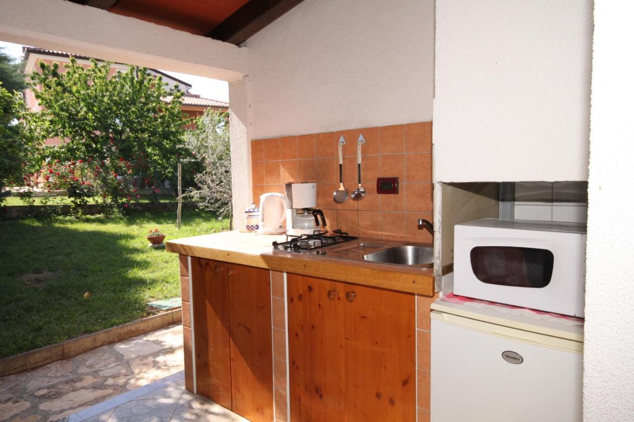 Apartments With A Parking Space Umag - 7666 Екстериор снимка