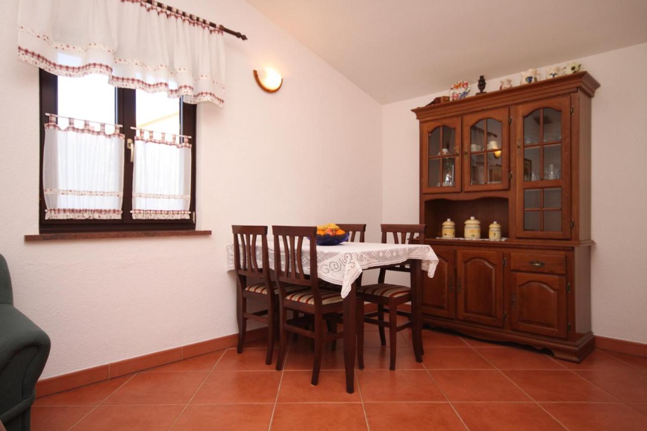 Apartments With A Parking Space Umag - 7666 Екстериор снимка