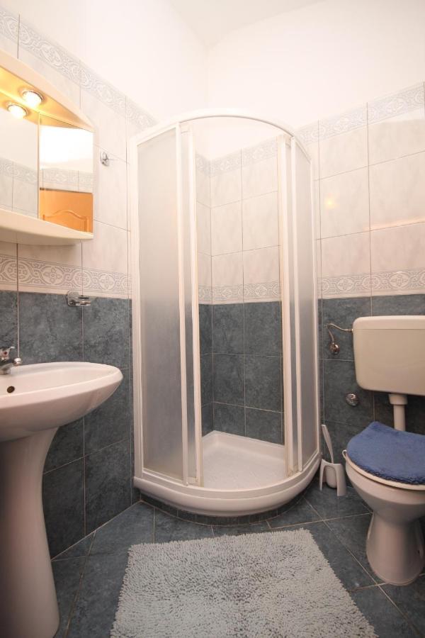 Apartments With A Parking Space Umag - 7666 Екстериор снимка